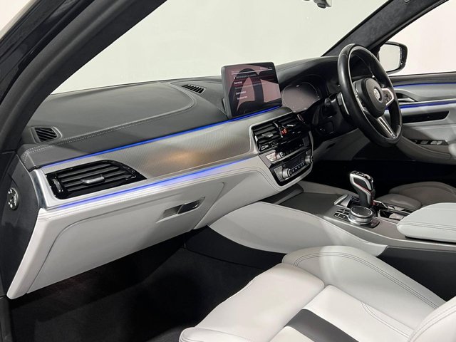 2021 BMW M5 2021 4.4i V8 Competition Saloon 4dr Petrol Steptronic xDrive Euro 6 (s/s) (625 ps) - Photo 2