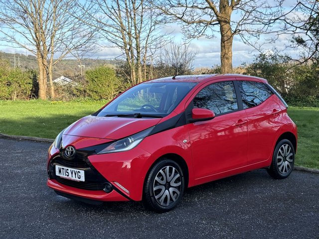 2015 Toyota Aygo 1L X-Play 5dr - Photo 8