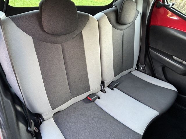 2015 Toyota Aygo 1L X-Play 5dr - Photo 11