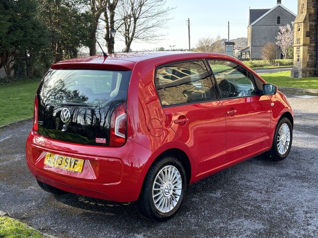 2013 Volkswagen Up! 1L High Up! 5dr - Photo 3