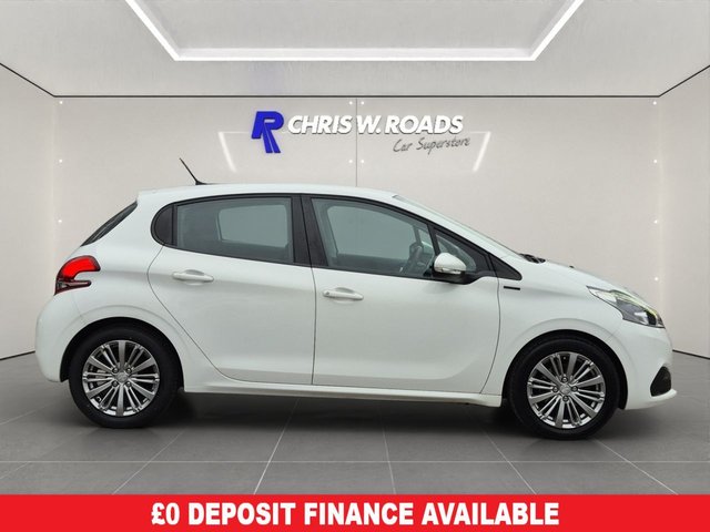 2018 Peugeot 208 1.2L Signature 5dr - Photo 9