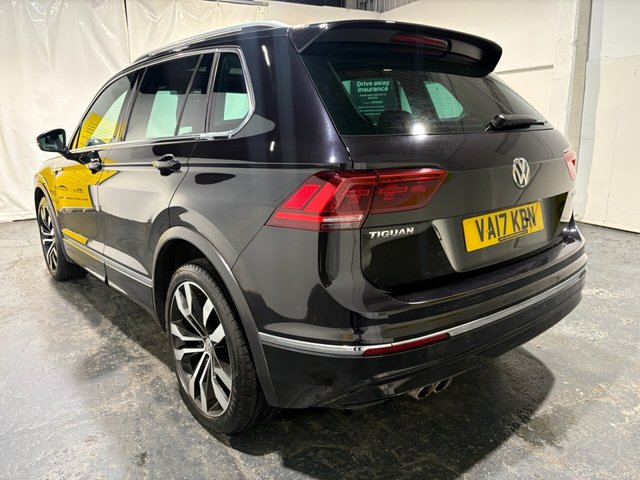 2017 VOLKSWAGEN TIGUAN - Photo 2
