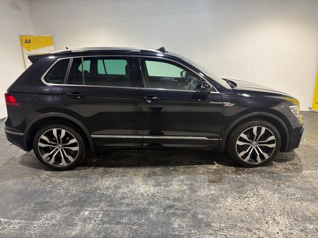 2017 VOLKSWAGEN TIGUAN - Photo 4