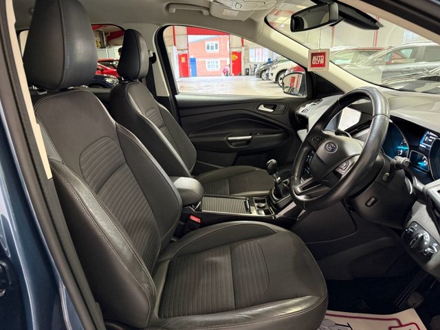 2019 FORD KUGA 1.5T EcoBoost Titanium Edition SUV 5dr Petrol Manual Euro 6 (s/s) (150 ps) - Photo 8