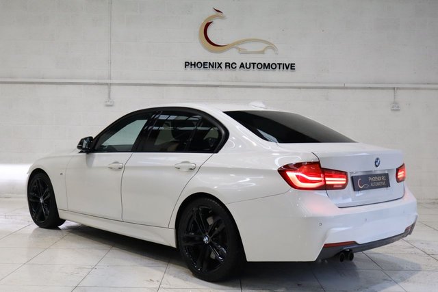 2018 BMW 3 SERIES - Photo 3