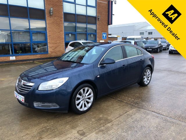 2011 VAUXHALL INSIGNIA 2011 2.0 CDTi ecoFLEX Exclusiv Hatchback 5dr Diesel Manual Euro 5 (s/s) (130 ps) - Photo 3