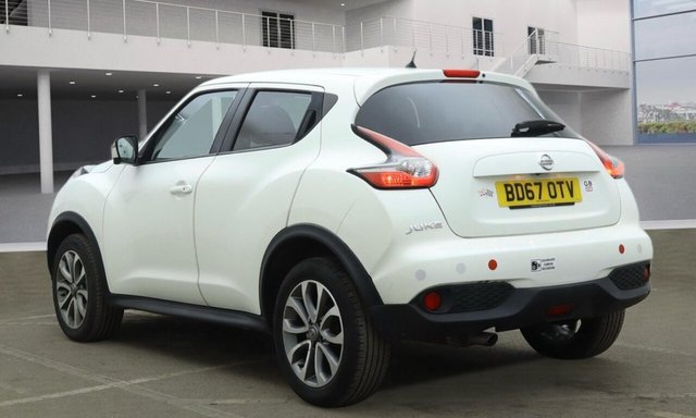 2017 Nissan Juke 1.2L Tekna 5dr - Photo 3