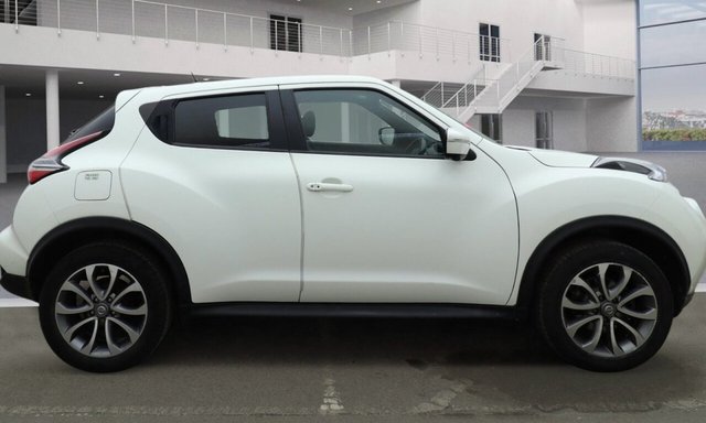2017 Nissan Juke 1.2L Tekna 5dr - Photo 5