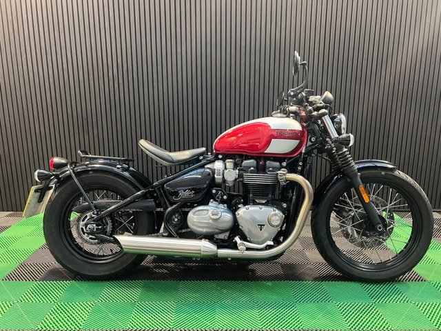 View our TRIUMPH BOBBER