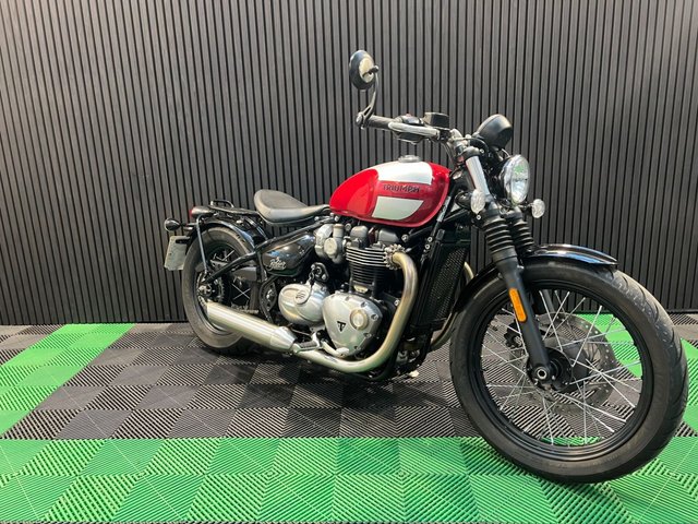 View our TRIUMPH BOBBER