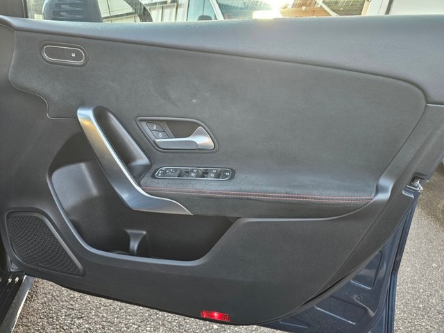 2019 Mercedes-Benz A-Class 1.3L Amg Line 5dr - Photo 9