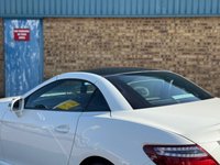 USED 2012 62 MERCEDES-BENZ SLK 2.1 SLK250 CDI BlueEfficiency AMG Sport Convertible Calcite White Diesel G-Tronic+ Euro 5 (s/s) (204 ps) Summer Fun in this Stunning Mercedes SLK with only 48044 miles GSH FULL LEATHER + much more