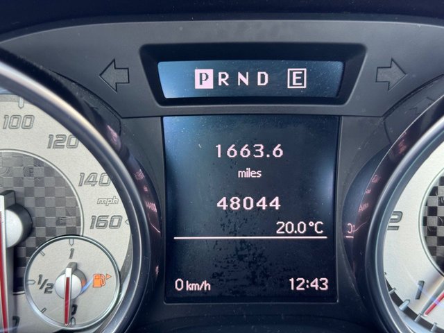 2012 Mercedes-Benz Slk 2.1L Amg Sport 2dr - Photo 3