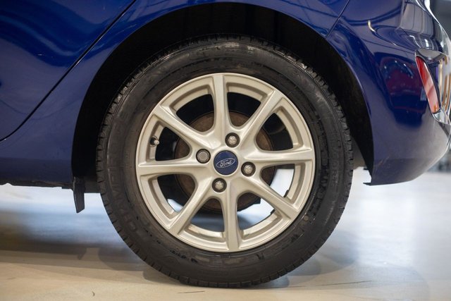 2017 Ford Fiesta 1L Zetec 5dr - Photo 7