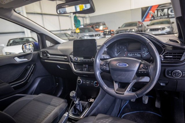 2017 Ford Fiesta 1L Zetec 5dr - Photo 2