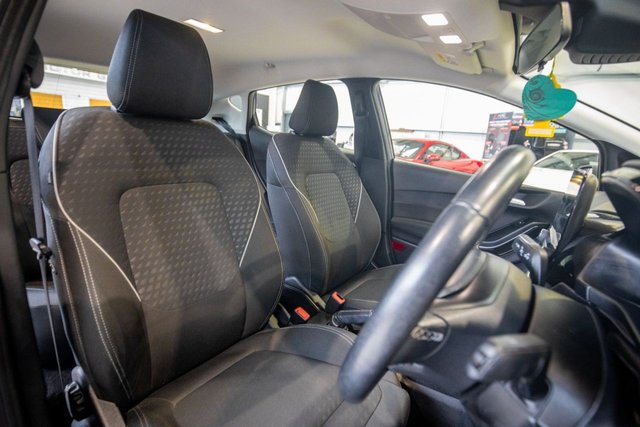 2017 Ford Fiesta 1L Zetec 5dr - Photo 3