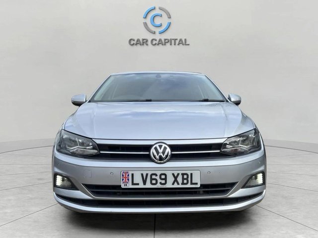 2019 Volkswagen Polo - Photo 2