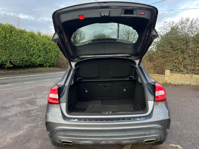 2018 MERCEDES-BENZ GLA 1.6 GLA200 AMG Line SUV 5dr Petrol 7G-DCT Euro 6 (s/s) (156 ps) - Photo 8