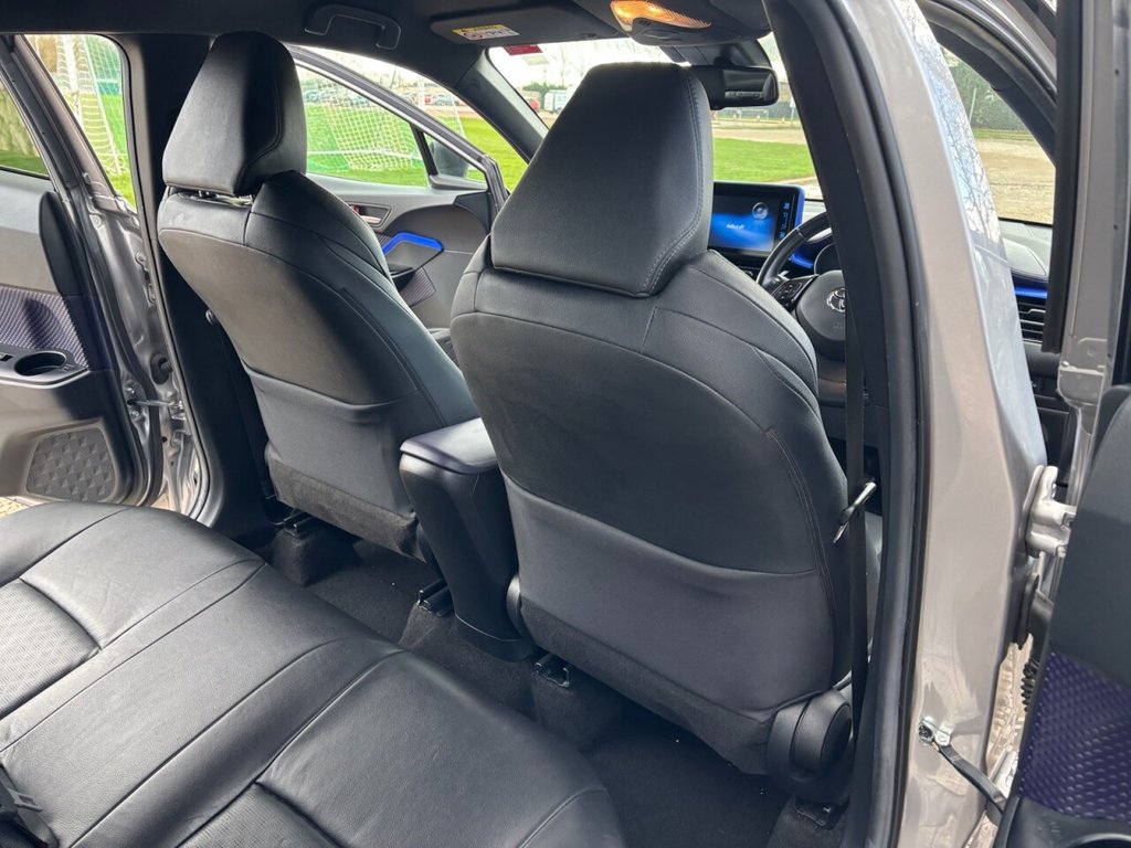 USED 2018 18 TOYOTA C-HR 1.2 VVT-i Dynamic SUV 5dr Petrol Manual Euro 6 (s/s) (115 ps) &pound;ZERO DEPOSIT FINANCE