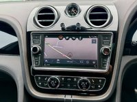 USED 2018 18 BENTLEY BENTAYGA 6.0 W12 SUV 5dr Petrol Auto 4WD Euro 6 (s/s) (608 ps) **Stunning Example - Low Miles - FSH** 