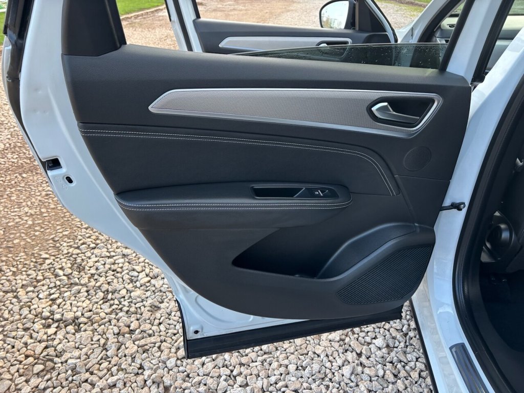 USED 2021 71 RENAULT ARKANA 1.6 E-TECH S Edition SUV 5dr Petrol Hybrid Auto 2WD Euro 6 (s/s) (145 bhp) &pound;ZERO DEPOSIT FINANCE