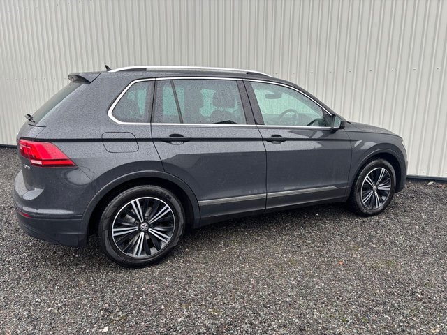 2017 VOLKSWAGEN TIGUAN 2.0 TDI SE Navigation SUV 5dr Diesel Manual Euro 6 (s/s) (150 ps) - Photo 8