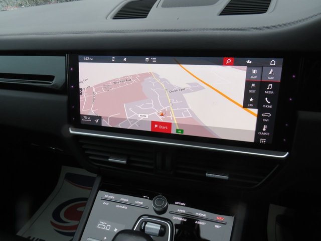 2020 PORSCHE CAYENNE 3.0T V6 GPF SUV 5dr Petrol TiptronicS 4WD Euro 6 (s/s) (340 ps) - Photo 11