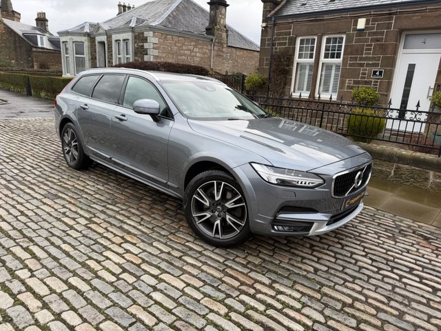 2018 VOLVO V90 Cross Country