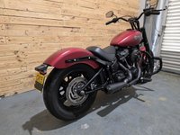 USED 2019 19 HARLEY-DAVIDSON SOFTAIL 1745 FXBB Street Bob Custom Cruiser Petrol Manual Euro 4 (87 ps) 