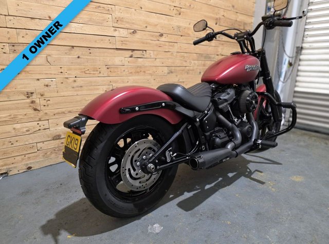 View our HARLEY-DAVIDSON FXBB STREET BOB 1745 19