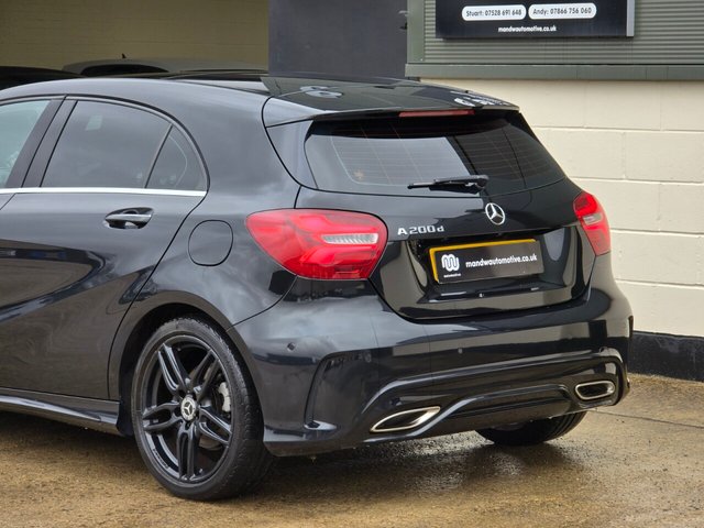 2018 MERCEDES-BENZ A-CLASS 2.1 A200d AMG Line (Premium Plus) Hatchback 5dr Diesel 7G-DCT Euro 6 (s/s) (136 ps) - Photo 12