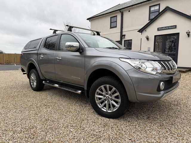 2016 16 Mitsubishi L200 2.4 DI-D DC Barbarian Pickup Double Cab 4dr Diesel Manual 4WD Euro 5 (178 ps)