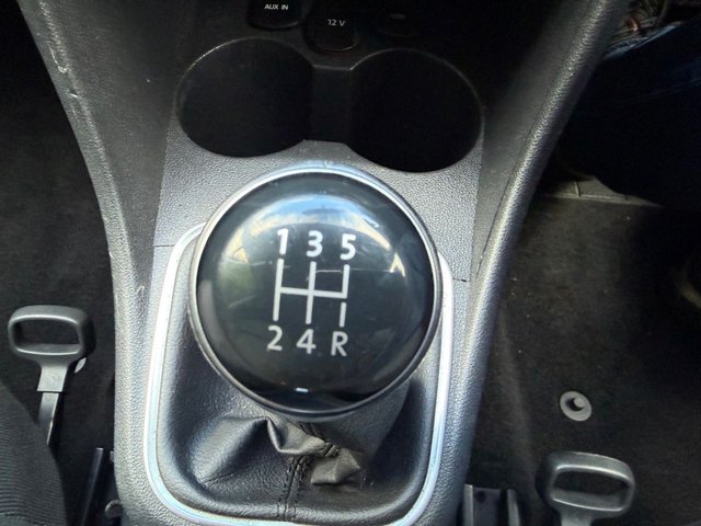 2016 VOLKSWAGEN POLO 1.0 BlueMotion Tech Match Hatchback 5dr Petrol Manual Euro 6 (s/s) (60 ps) - Photo 8