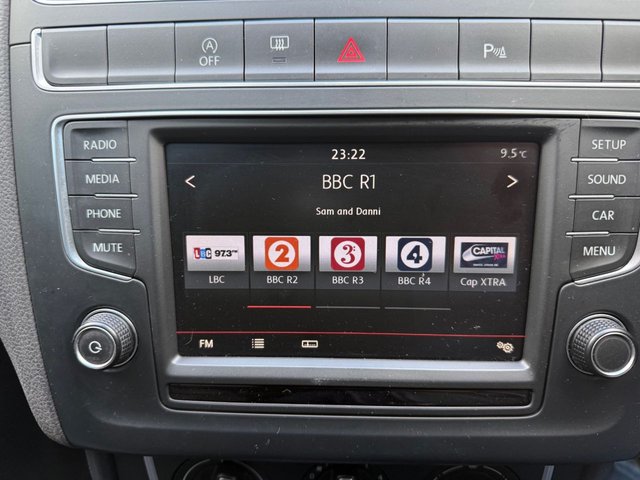 2016 VOLKSWAGEN POLO 1.0 BlueMotion Tech Match Hatchback 5dr Petrol Manual Euro 6 (s/s) (60 ps) - Photo 12