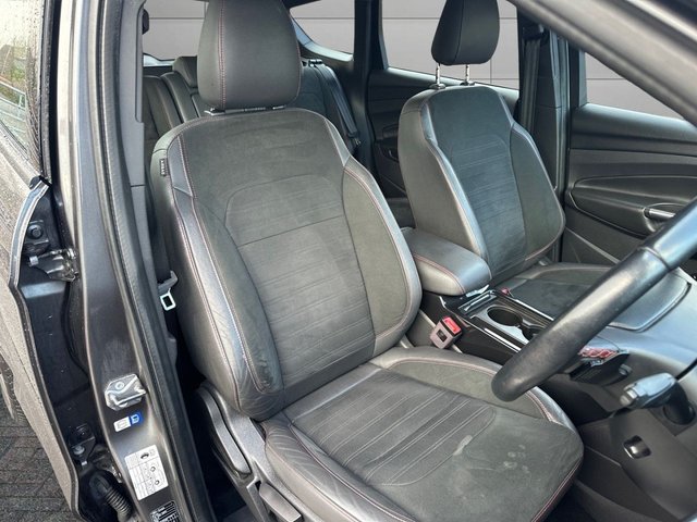 2017 FORD KUGA 1.5 TDCi ST-Line SUV 5dr Diesel Powershift Euro 6 (s/s) (120 ps) - Photo 10