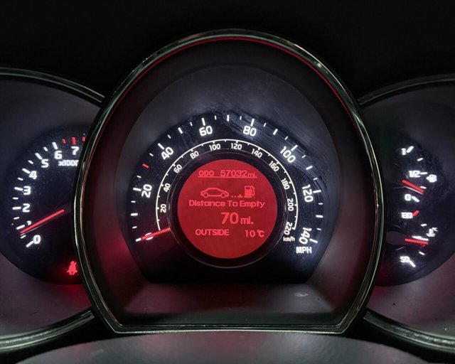 2015 KIA RIO - Photo 9