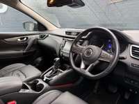 USED 2020 70 NISSAN QASHQAI 1.3 DIG-T N-Motion SUV 5dr Petrol DCT Auto Euro 6 (s/s) (160 ps) Dual zone climate control, Panoramic sunroof, Satellite navigation, cruise control, Bluetooth connectivity for calls and music, Voice control, USB input, Lane departure warning, Keyless entry, Keyless drive, Auto wipers, Power folding wingmirrors, Rear tinted windows, DAB radio, LED daytime running lights, Rear parking camera, Front parking camera, 360 birdseye camera, Front & Rear parking sensors, Auto xenon headlights, 19" alloy wheels, Apple carplay, Android auto.