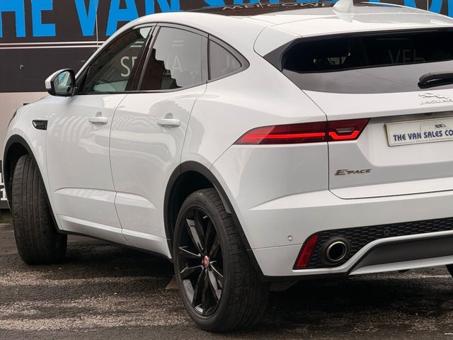 2018 JAGUAR E-PACE - Photo 11