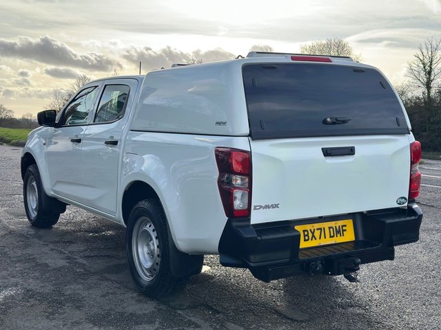 2021 ISUZU D-MAX - Photo 8