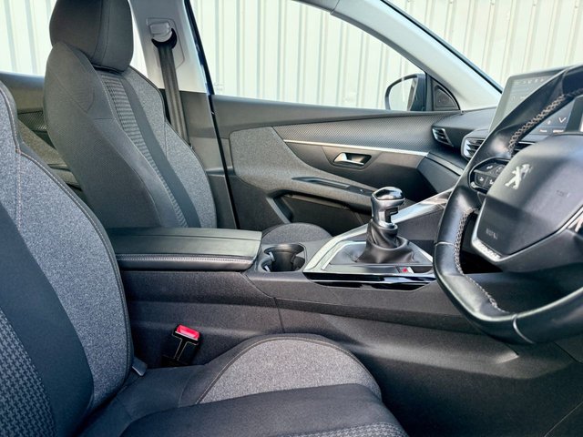 2018 Peugeot 3008 1.6L Active 5dr - Photo 10
