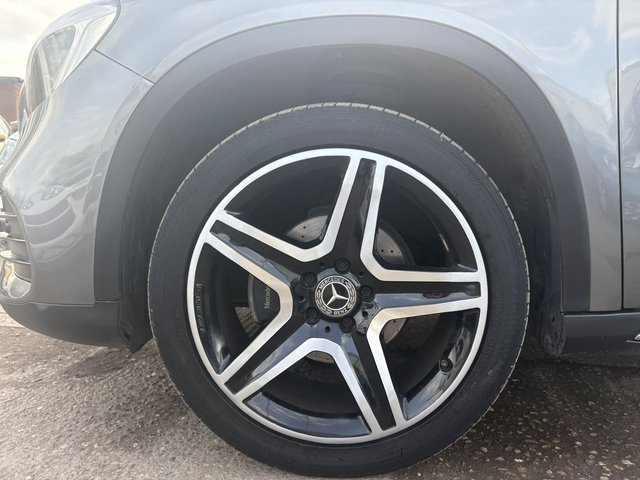 2018 MERCEDES-BENZ GLA 2.1 GLA200d AMG Line SUV 5dr Diesel 7G-DCT Euro 6 (s/s) (136 ps) - Photo 8