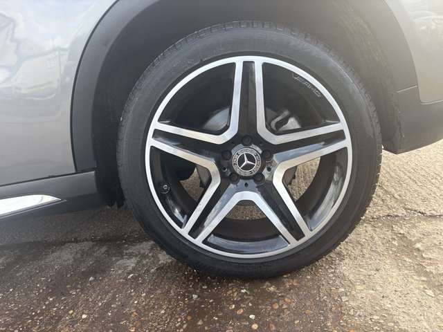 2018 MERCEDES-BENZ GLA 2.1 GLA200d AMG Line SUV 5dr Diesel 7G-DCT Euro 6 (s/s) (136 ps) - Photo 9