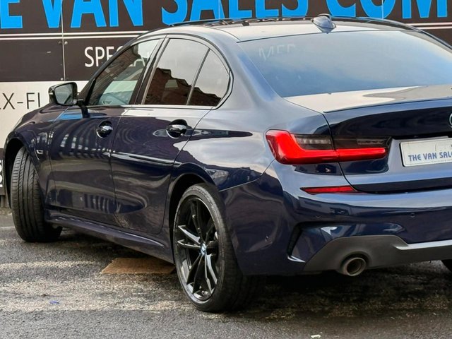 2022 BMW 3 SERIES - Photo 12