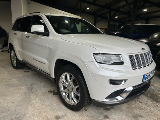 View our JEEP GRAND CHEROKEE