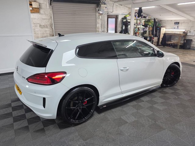 2015 VOLKSWAGEN SCIROCCO 2.0 TDI BlueMotion Tech R-Line Hatchback 3dr Diesel DSG Euro 6 (s/s) (184 ps) - Photo 6