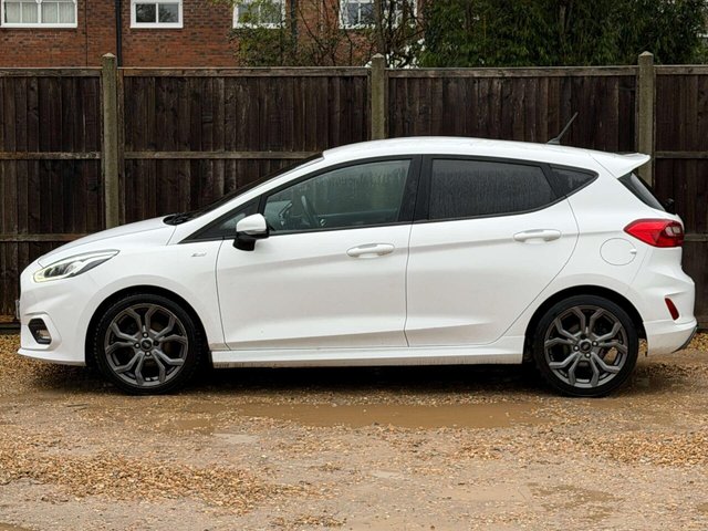 2018 Ford Fiesta - Photo 11