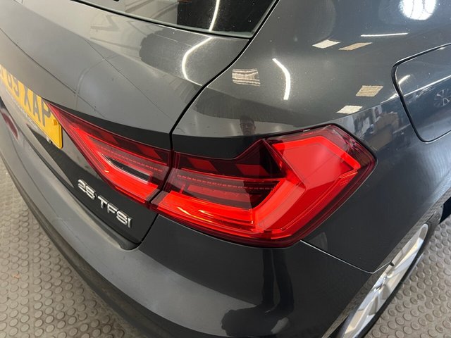 2020 Audi A1 - Photo 12