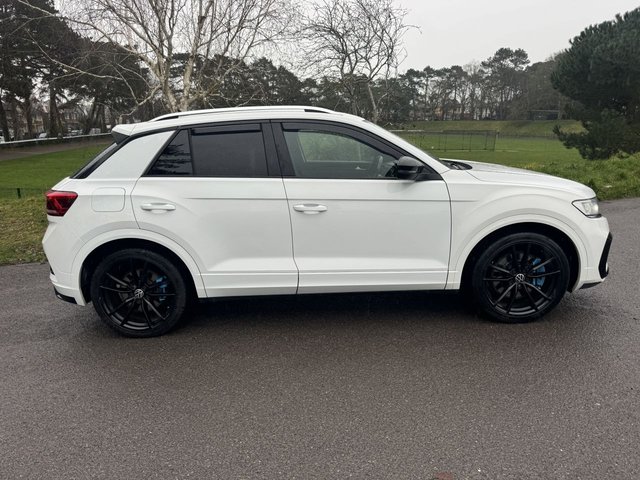 2021 VOLKSWAGEN T-ROC - Photo 3