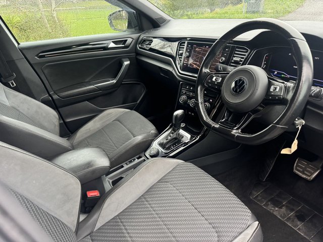 2021 VOLKSWAGEN T-ROC - Photo 11