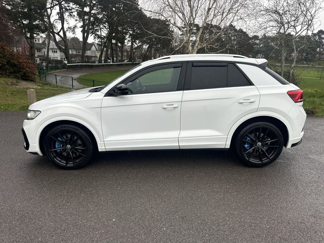2021 VOLKSWAGEN T-ROC - Photo 4